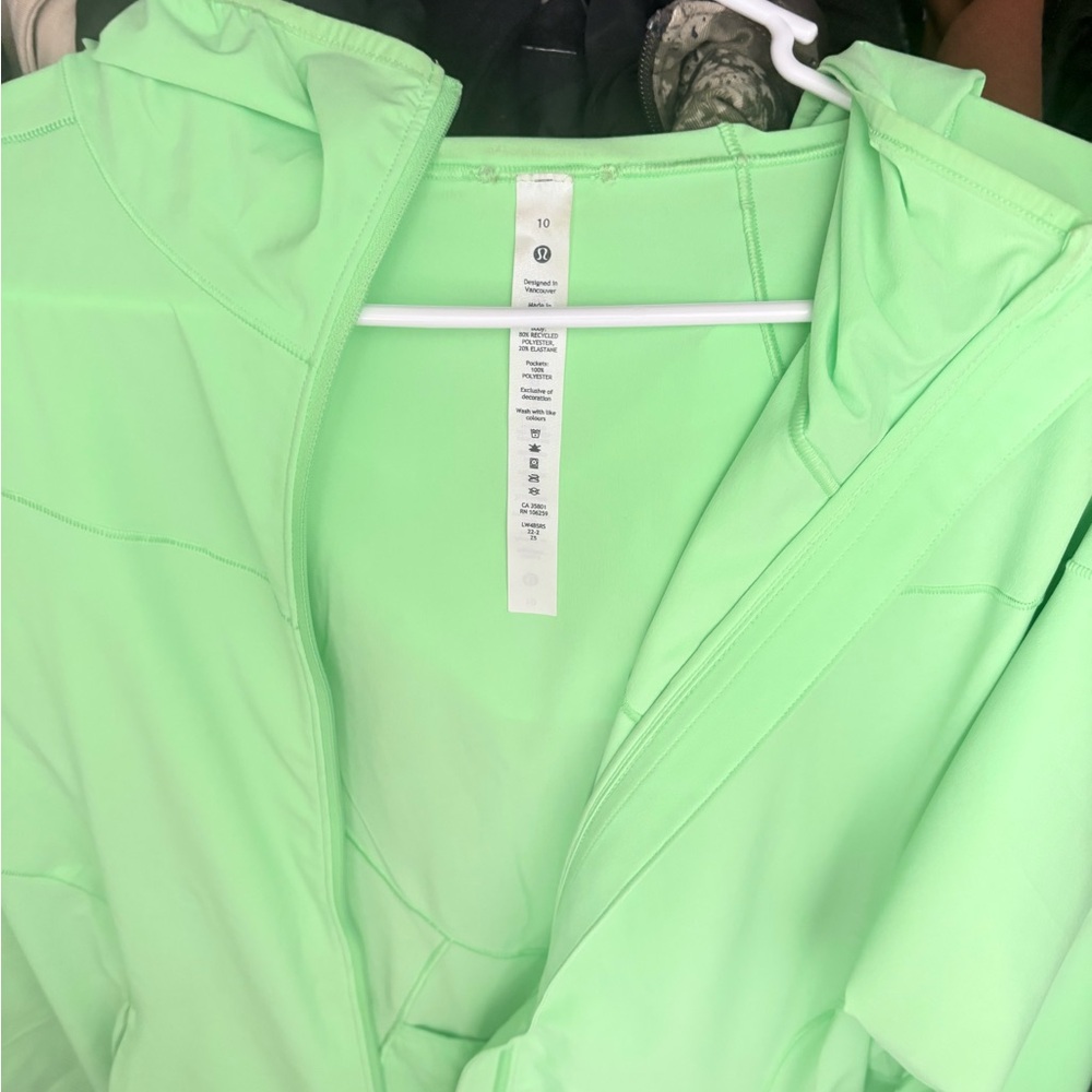 Lululemon Mist Over Windbreaker - Picture 4 of 4